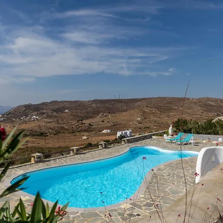 Livana Naxos * Kastrákion